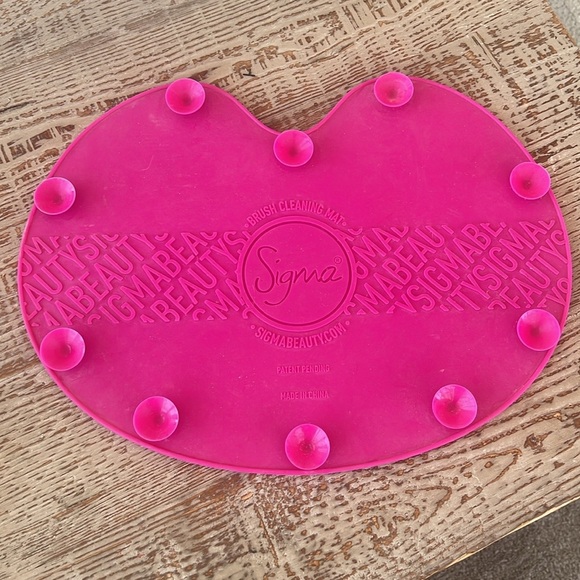 Sigma brush cleaning mat - Picture 7 of 7